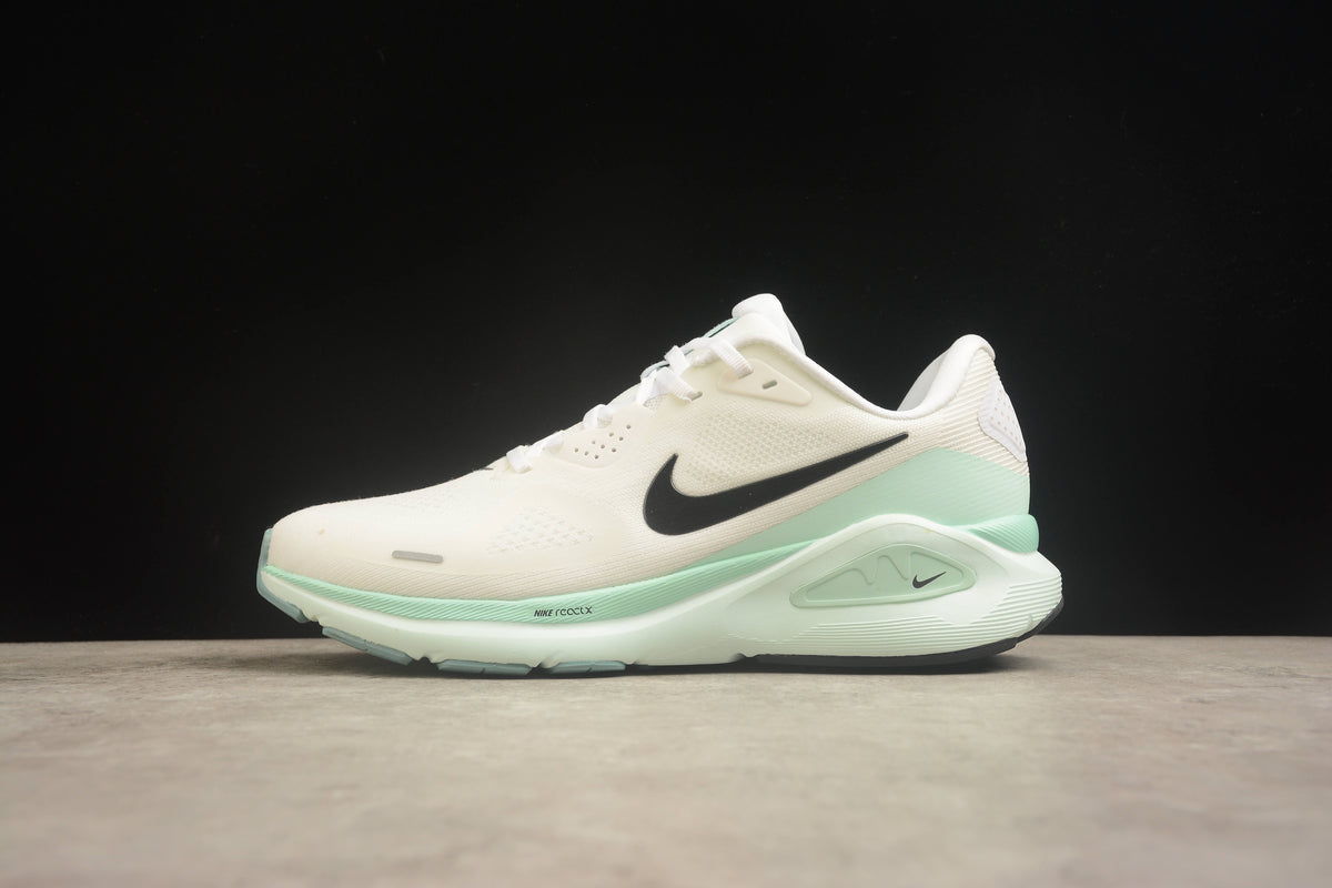 Nike Air Zoom Structure 26 Chunky Sneakers Sport Running Shoes Barely Green