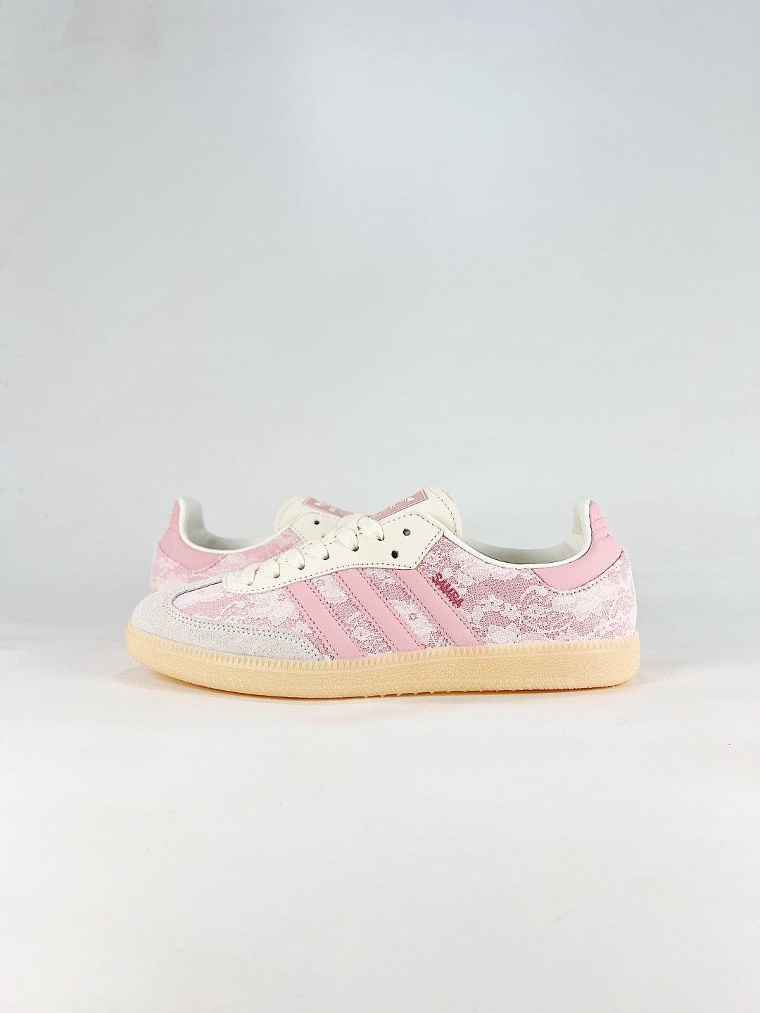 Adidas Samba Classic  Leather Sneakers Vintage Streetwear Shoes Pink lace print upper