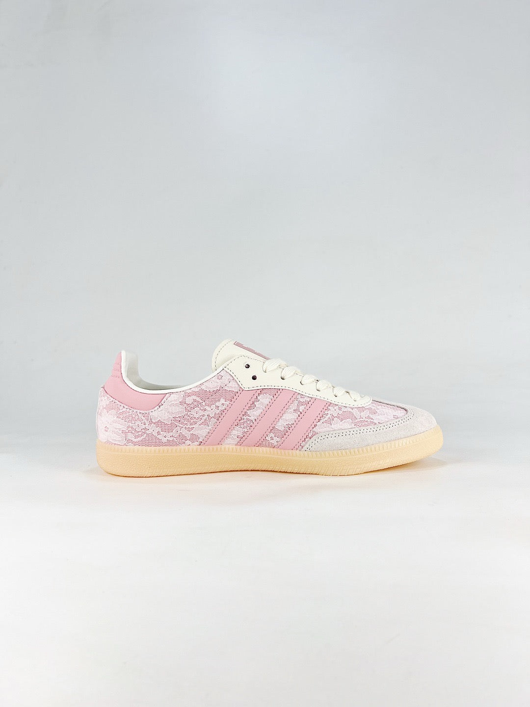 Adidas Samba Classic  Leather Sneakers Vintage Streetwear Shoes Pink lace print upper