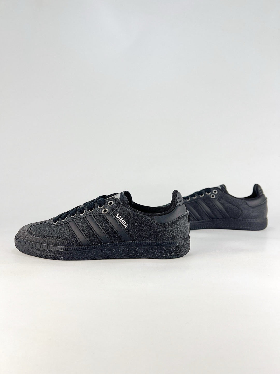 Adidas Samba Classic  Leather Sneakers Vintage Streetwear Shoes All Black Suede