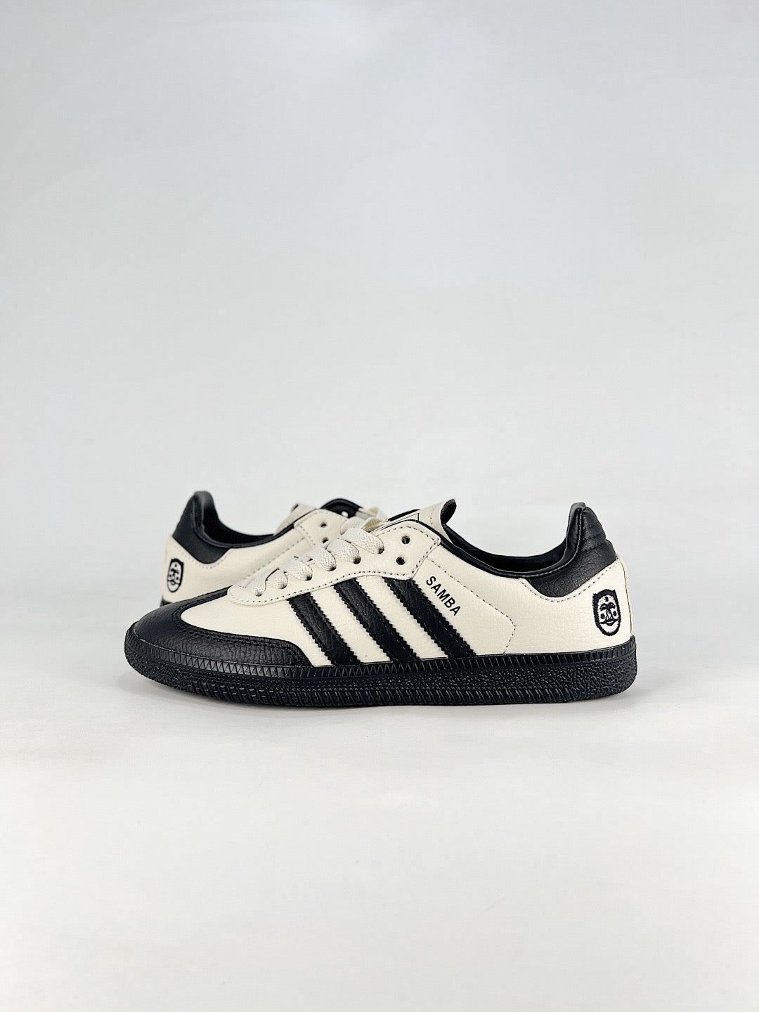 Adidas Samba Low Top Casual Sneakers Unisex Off White Black
