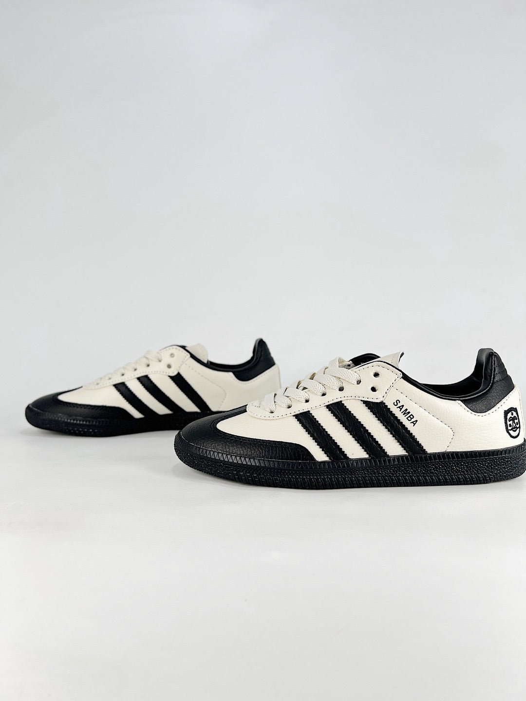 Adidas Samba Low Top Casual Sneakers Unisex Off White Black