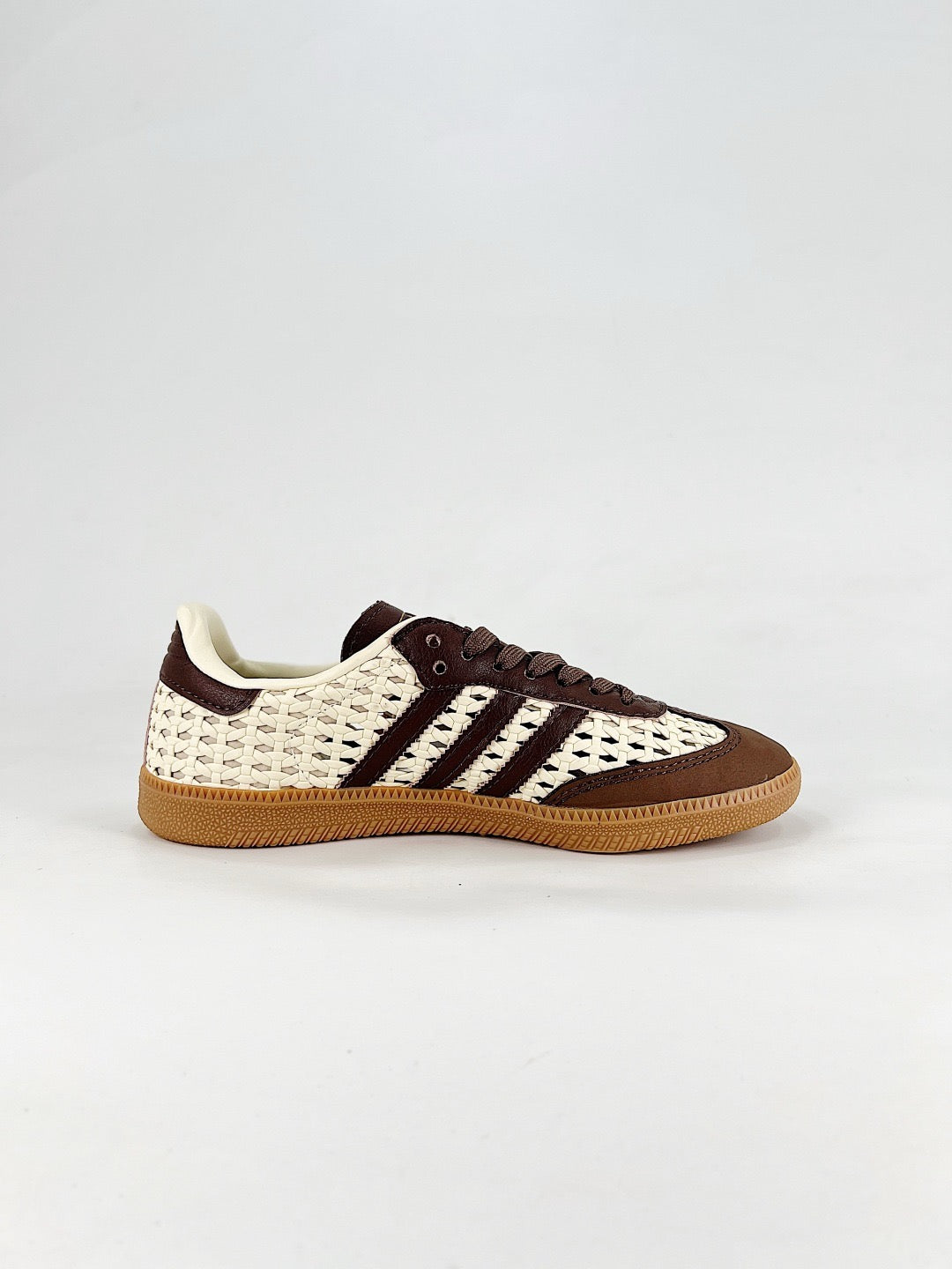 Adidas Samba Low Top Casual Sneakers Unisex Cream White Woven + Dark Brown Leather