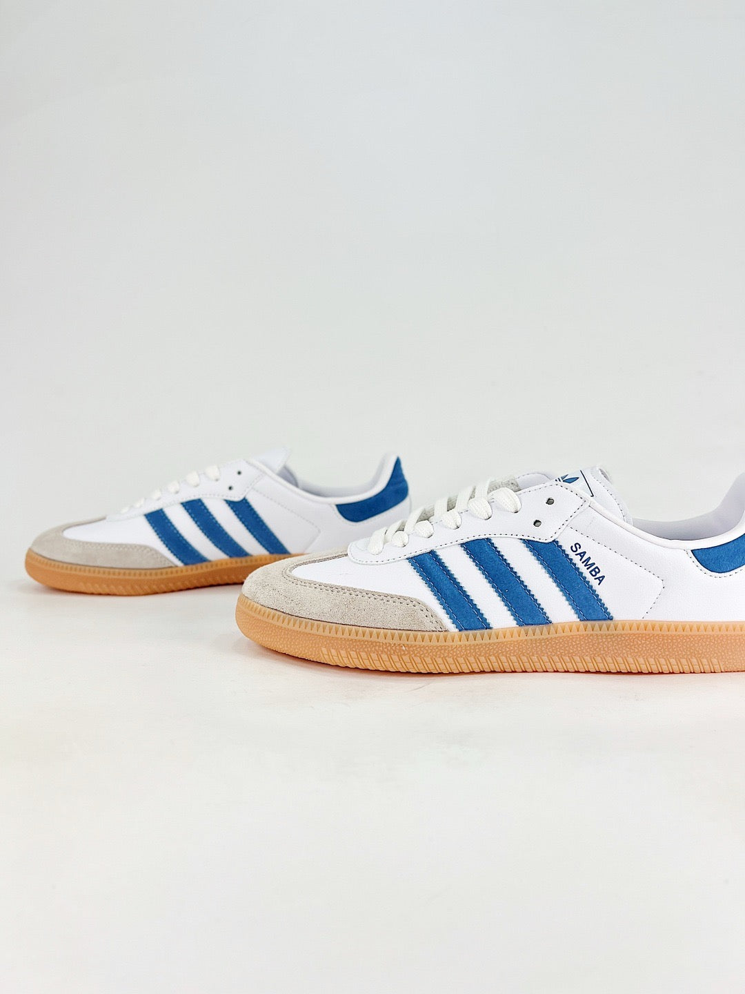 Adidas Samba Low Top Casual Sneakers Unisex White + Royal Blue