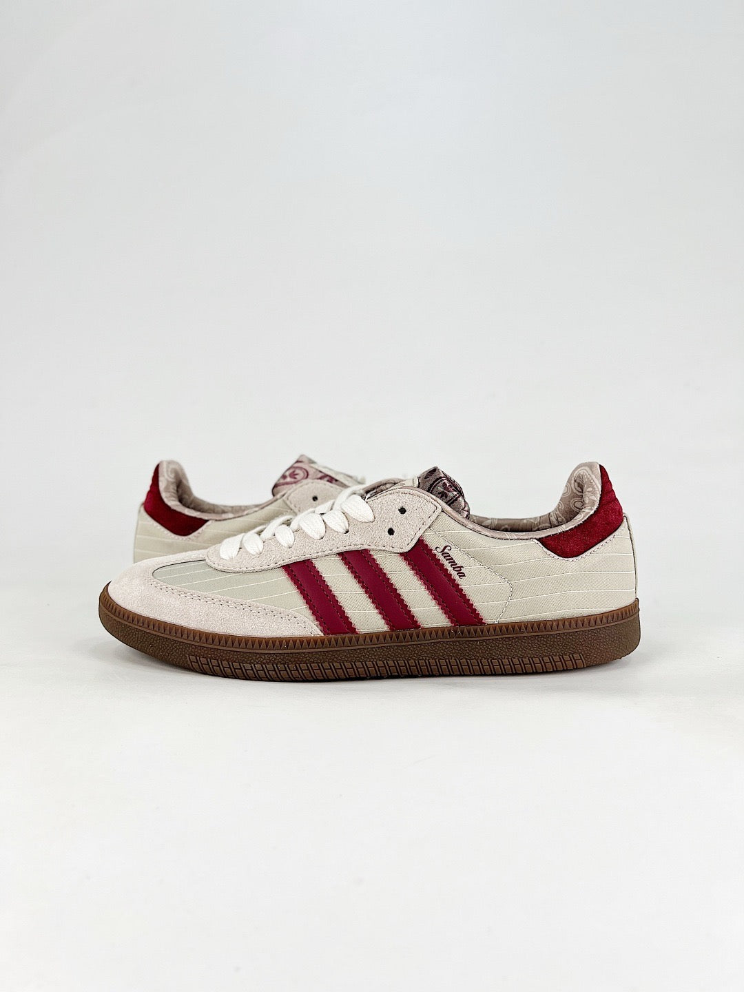 Adidas Samba Low Top Casual Sneakers Unisex Cream Off White + Burgundy Red