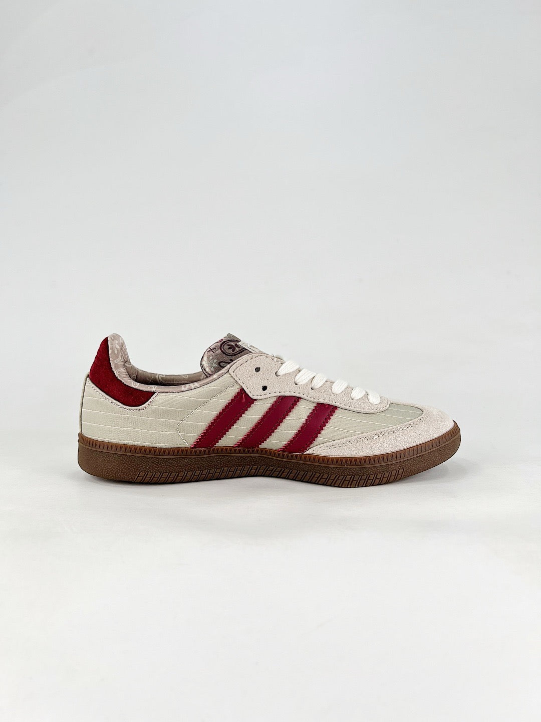 Adidas Samba Low Top Casual Sneakers Unisex Cream Off White + Burgundy Red
