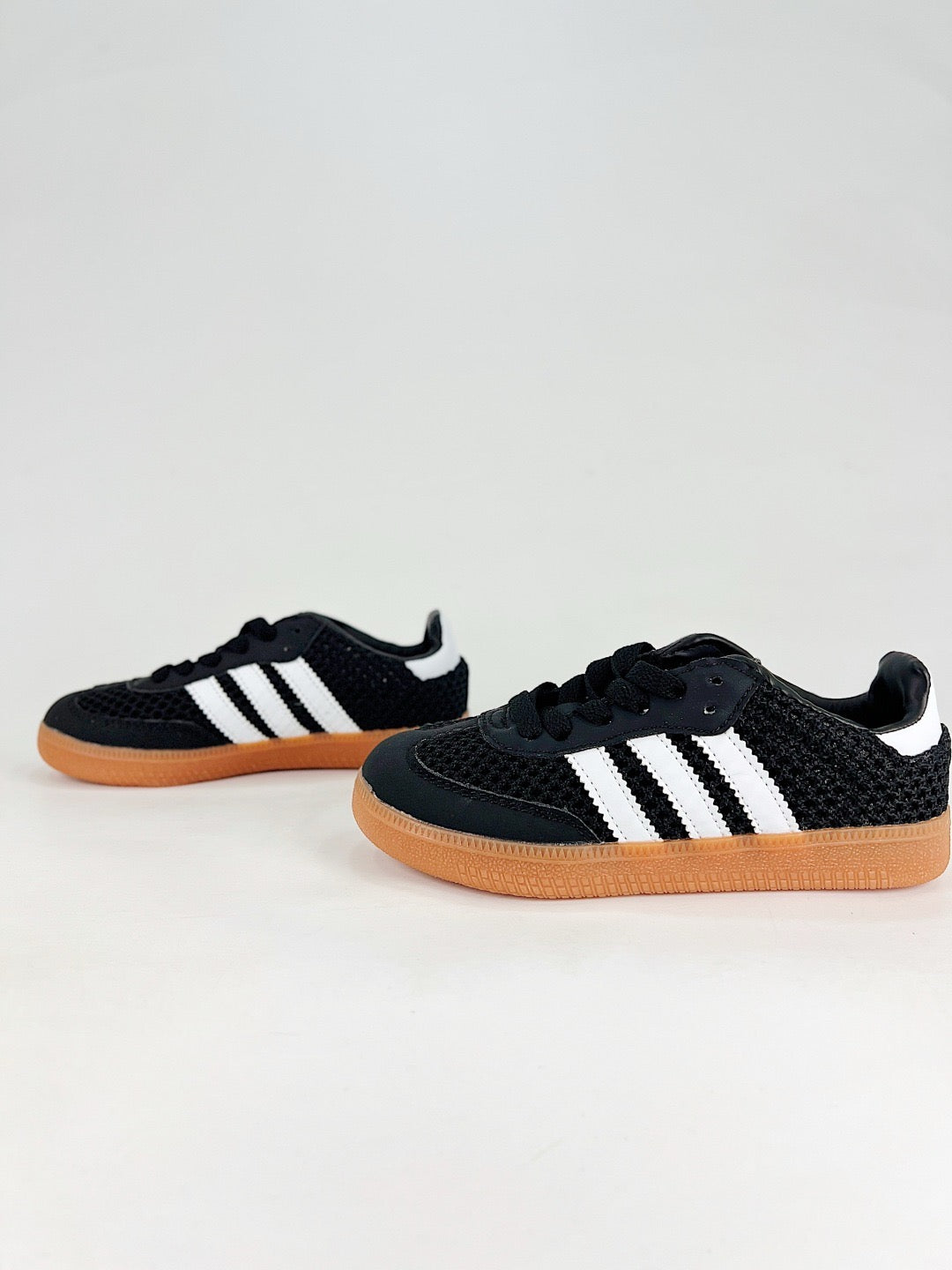 Adidas Samba Low Top Casual Sneakers Unisex Black Mesh + White Stripes