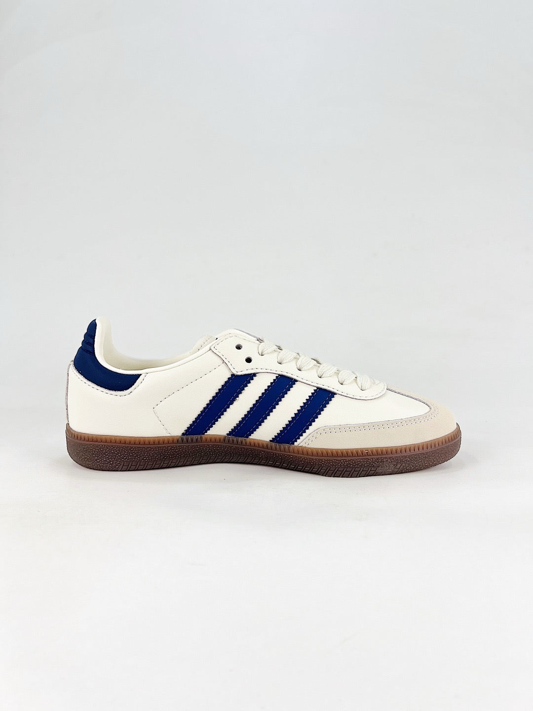 Adidas Samba Low Top Casual Sneakers Unisex Off White + Navy Blue