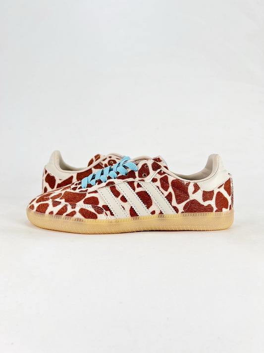 Adidas Samba Low Top Casual Sneakers Unisex Giraffe Print + Sky Blue Laces