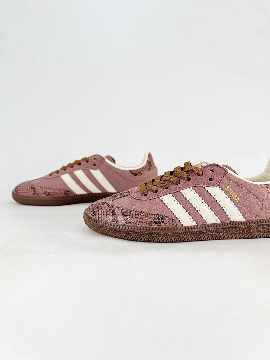 Adidas Samba Low Top Casual Sneakers Unisex Dusty Rose Suede + Snake Print