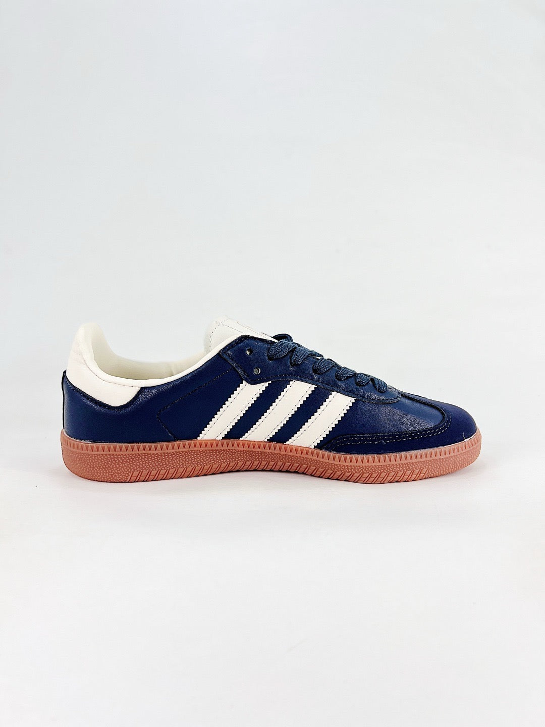 Adidas Samba Low Top Casual Sneakers Unisex Navy Blue Leather + Off White Stripes