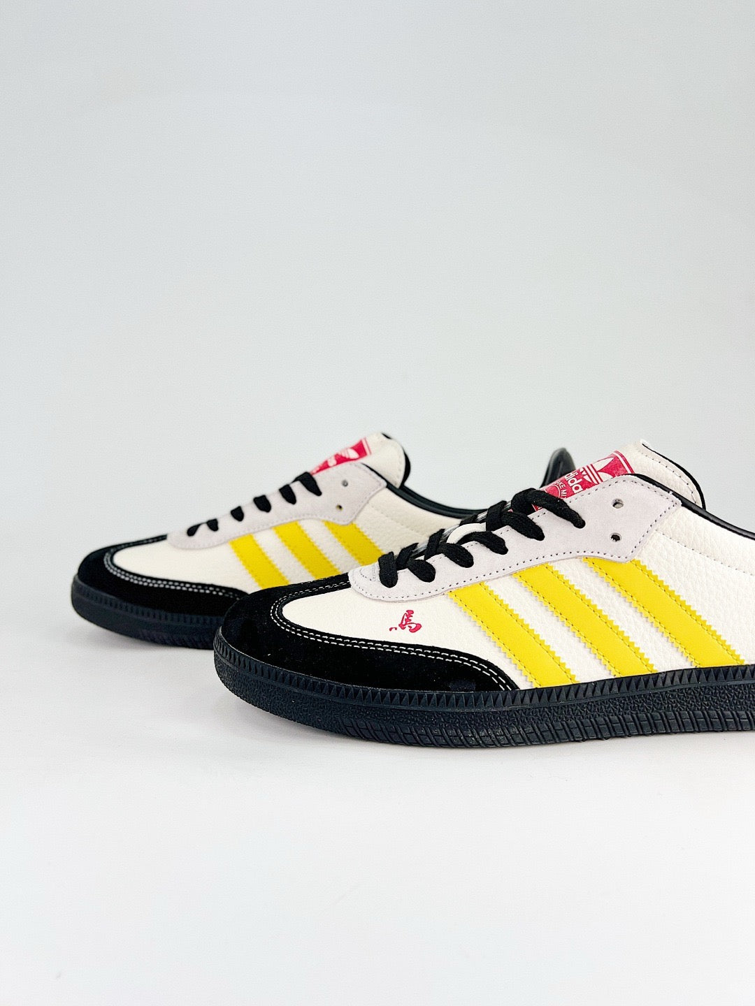 Adidas Samba Low Top Casual Sneakers Unisex Off-White & Black Suede, Yellow Stripes