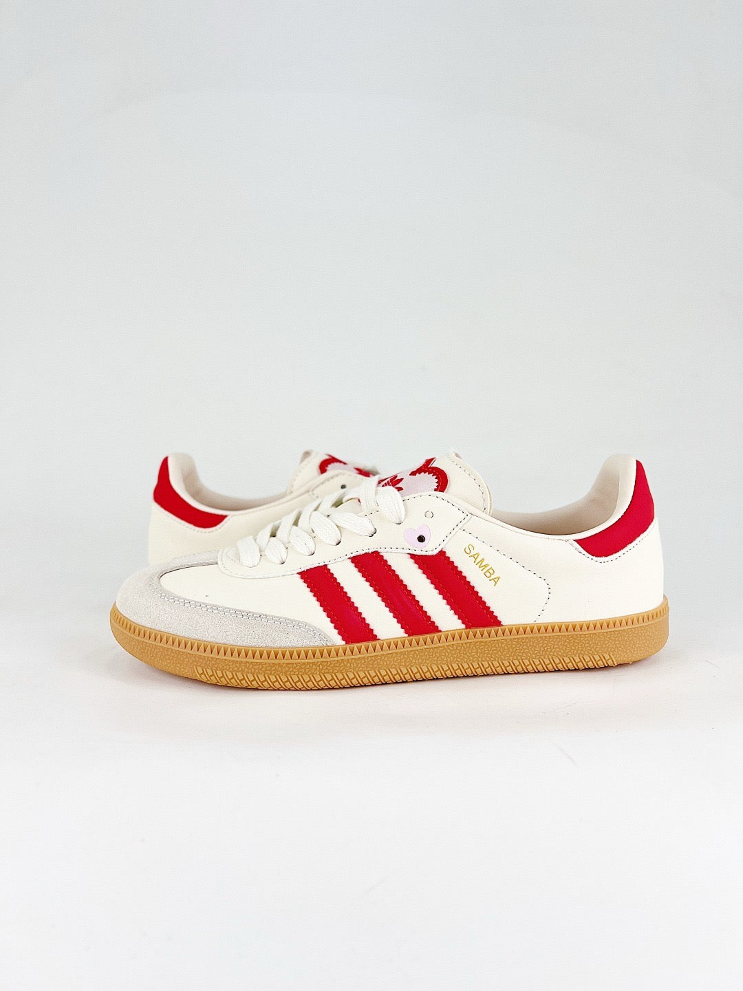 Adidas Samba Low Top Casual Sneakers Unisex Off White Red Stripes, Heart Tongue Patch