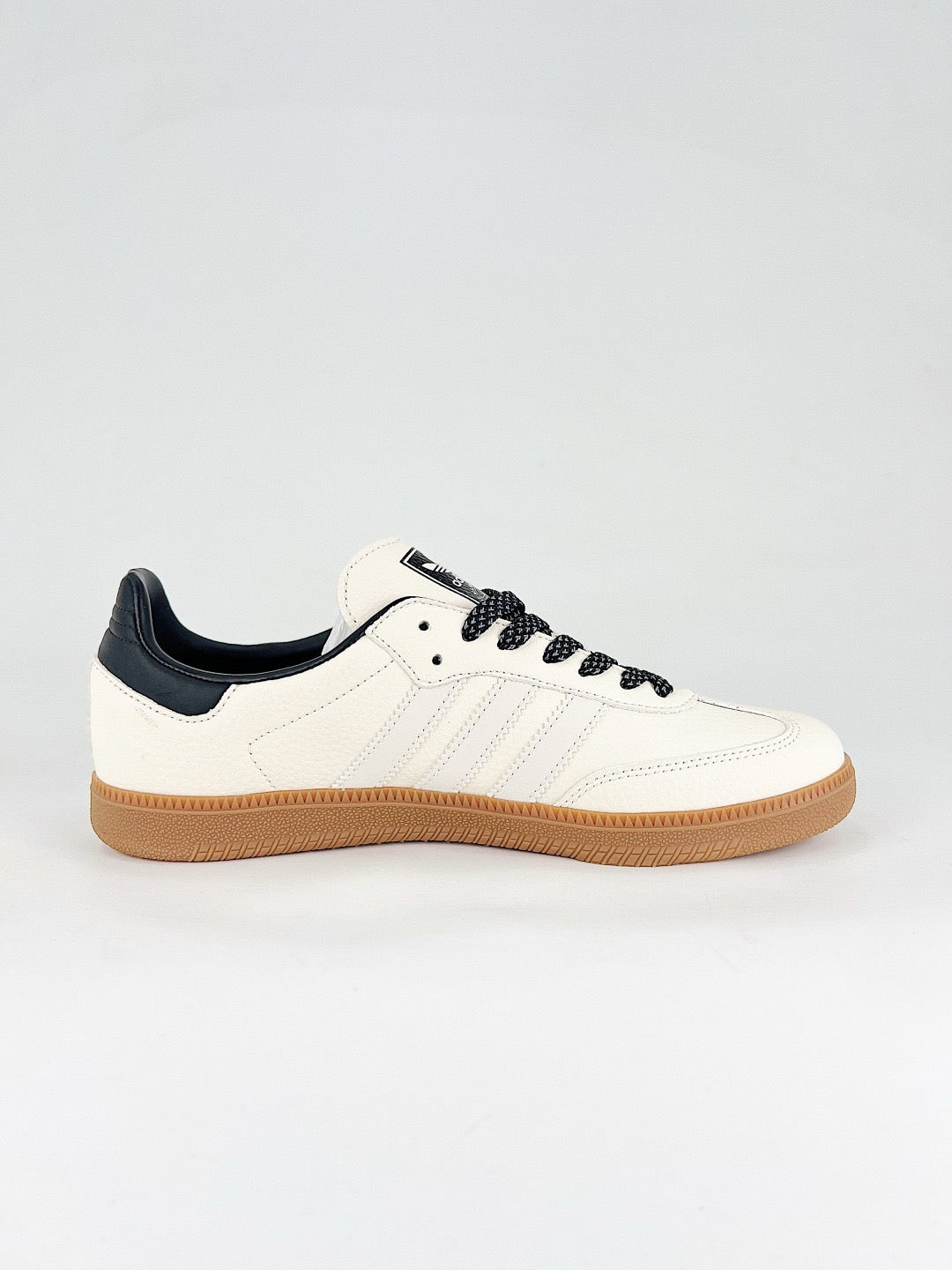 Adidas Samba Low Top Casual Sneakers Unisex Off White Upper, White Stripes, Black Horse Print