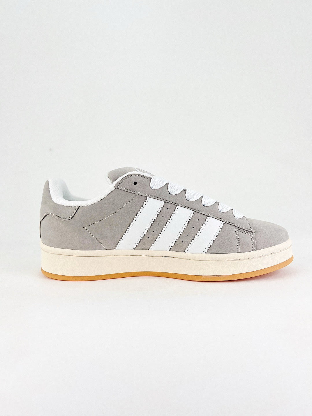 Adidas Campus 00s Unisex Sneakers Light Grey Suede White Stripes Gum Sole