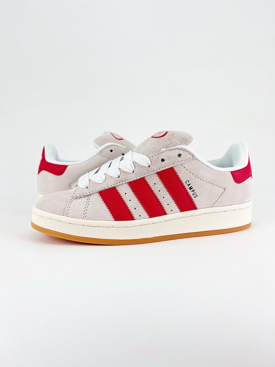 Adidas Campus 00s Sneaker Light Grey Red Stripes Gum Sole Unisex