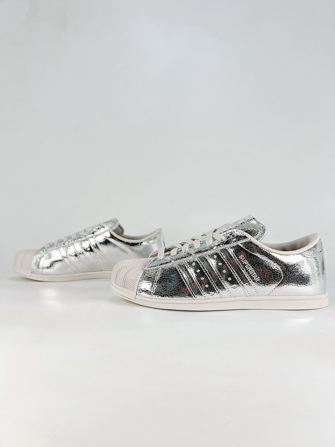 Adidas Superstar Sneaker Silver Cracked Metallic Shell Toe Unisex