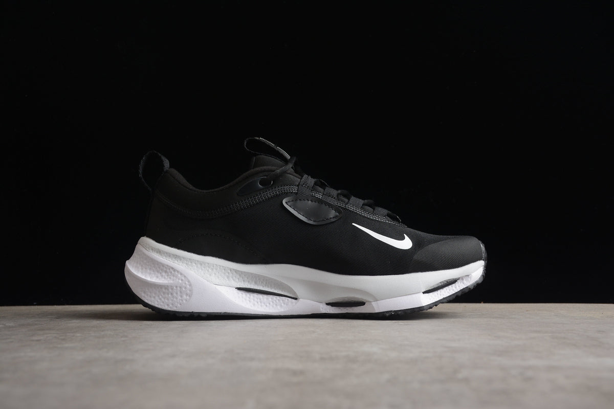 Nike Spark Chunky Sneakers Sport Running Shoes Black / White