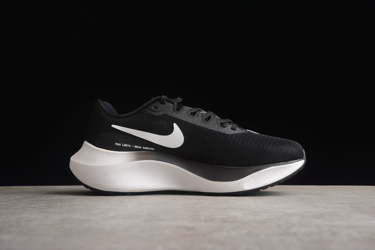 Nike Zoom Fly 5 Running  Lightweight Racing Athletic Unisex Black / White